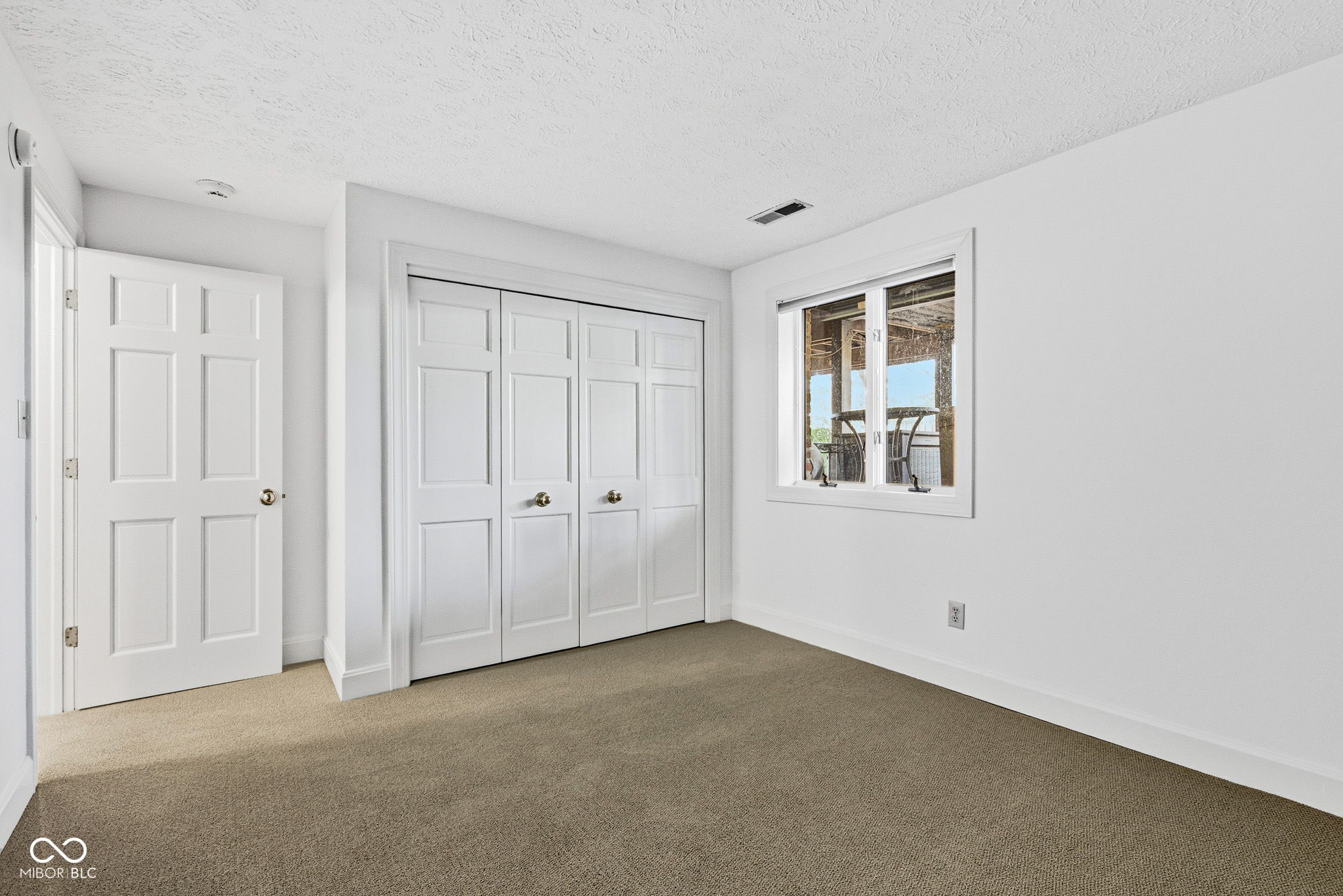 3240 Smokey Ridge Court