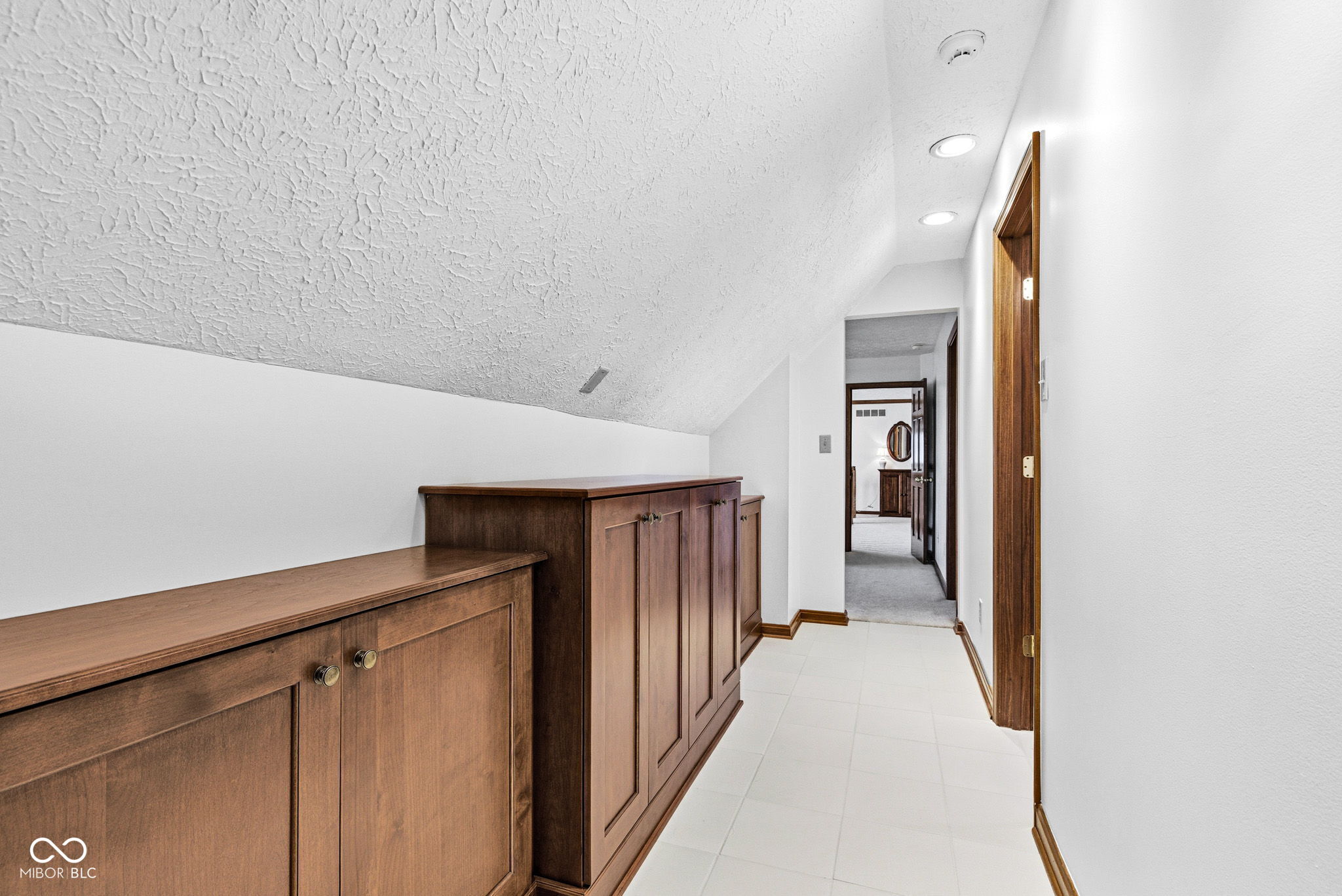 3240 Smokey Ridge Court