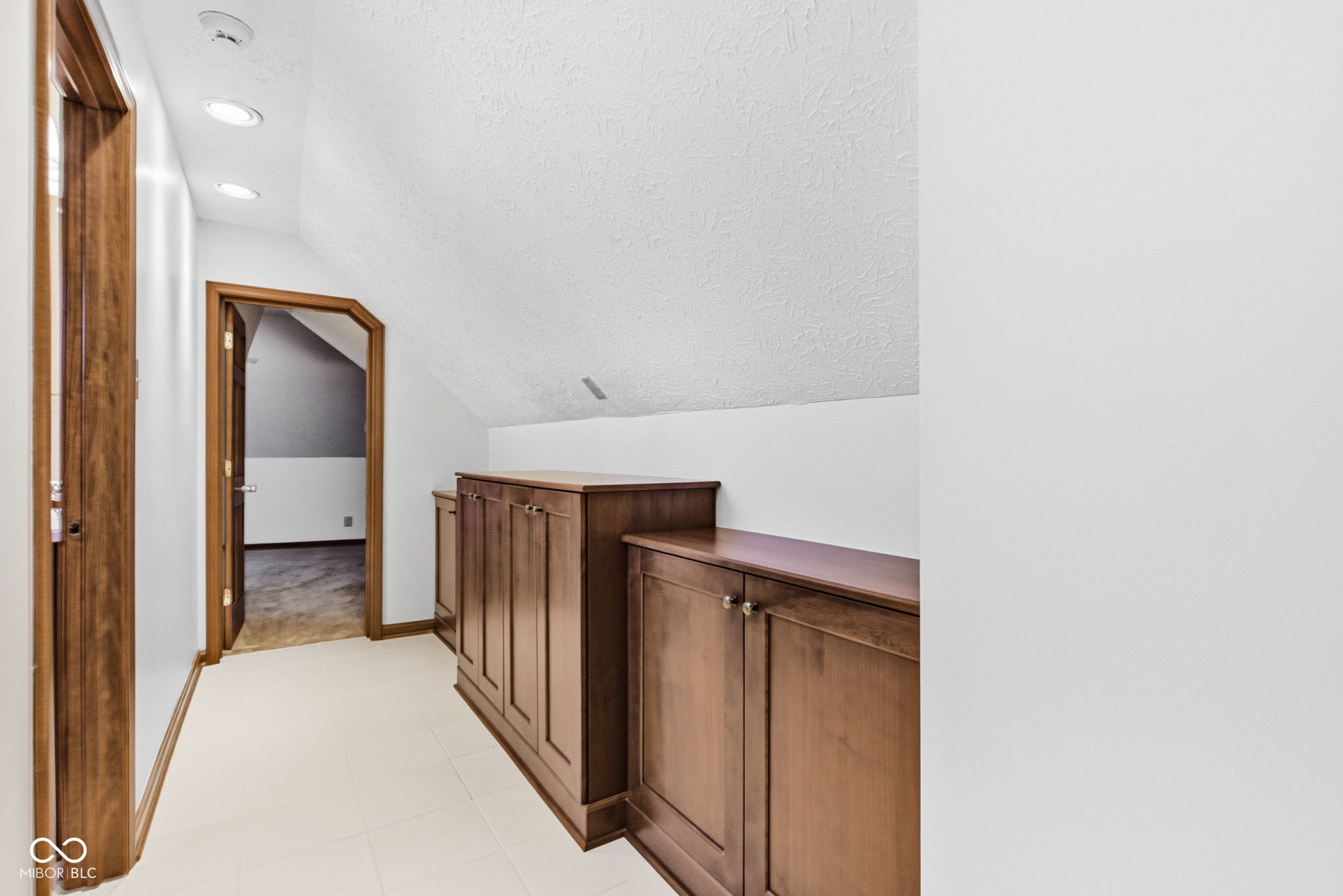 3240 Smokey Ridge Court