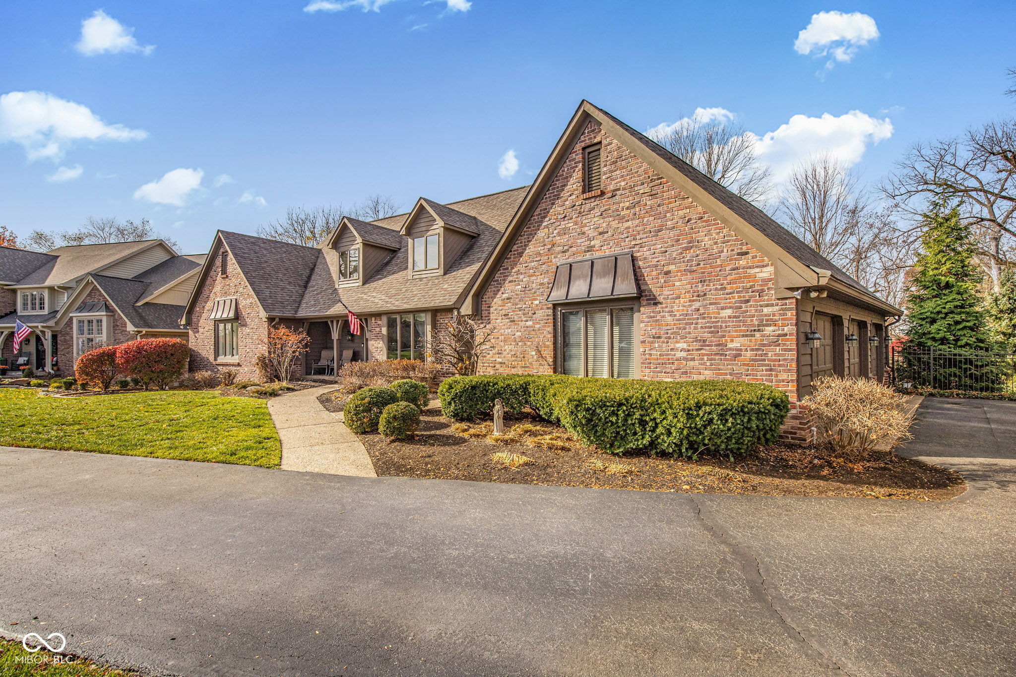 3240 Smokey Ridge Court