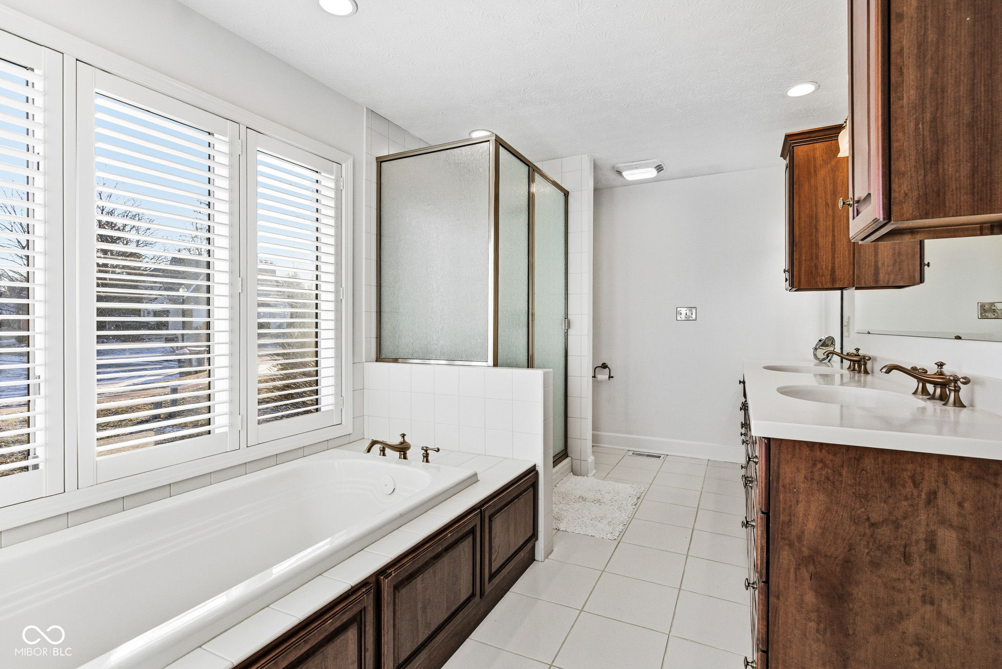 3240 Smokey Ridge Court