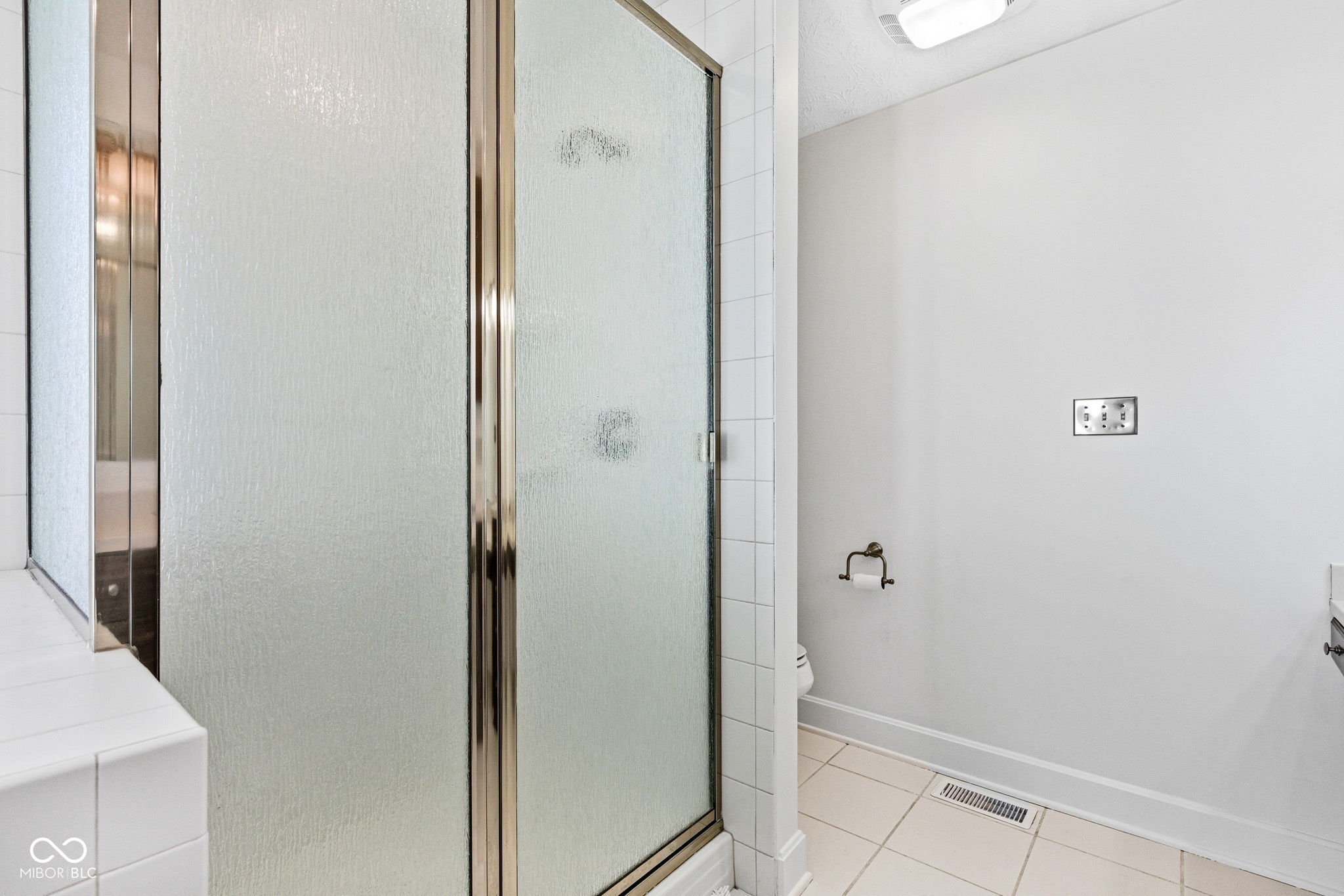 3240 Smokey Ridge Court