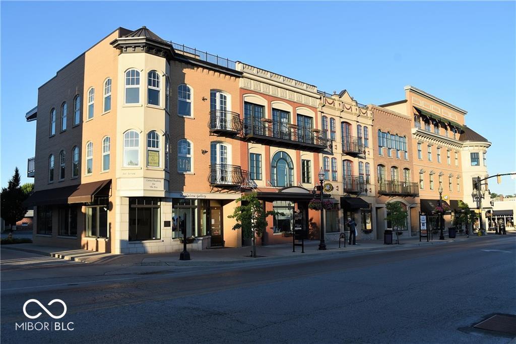 27 E Main Street Unit: 100