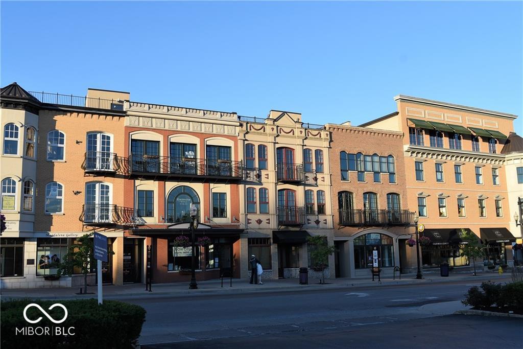 27 E Main Street Unit: 100