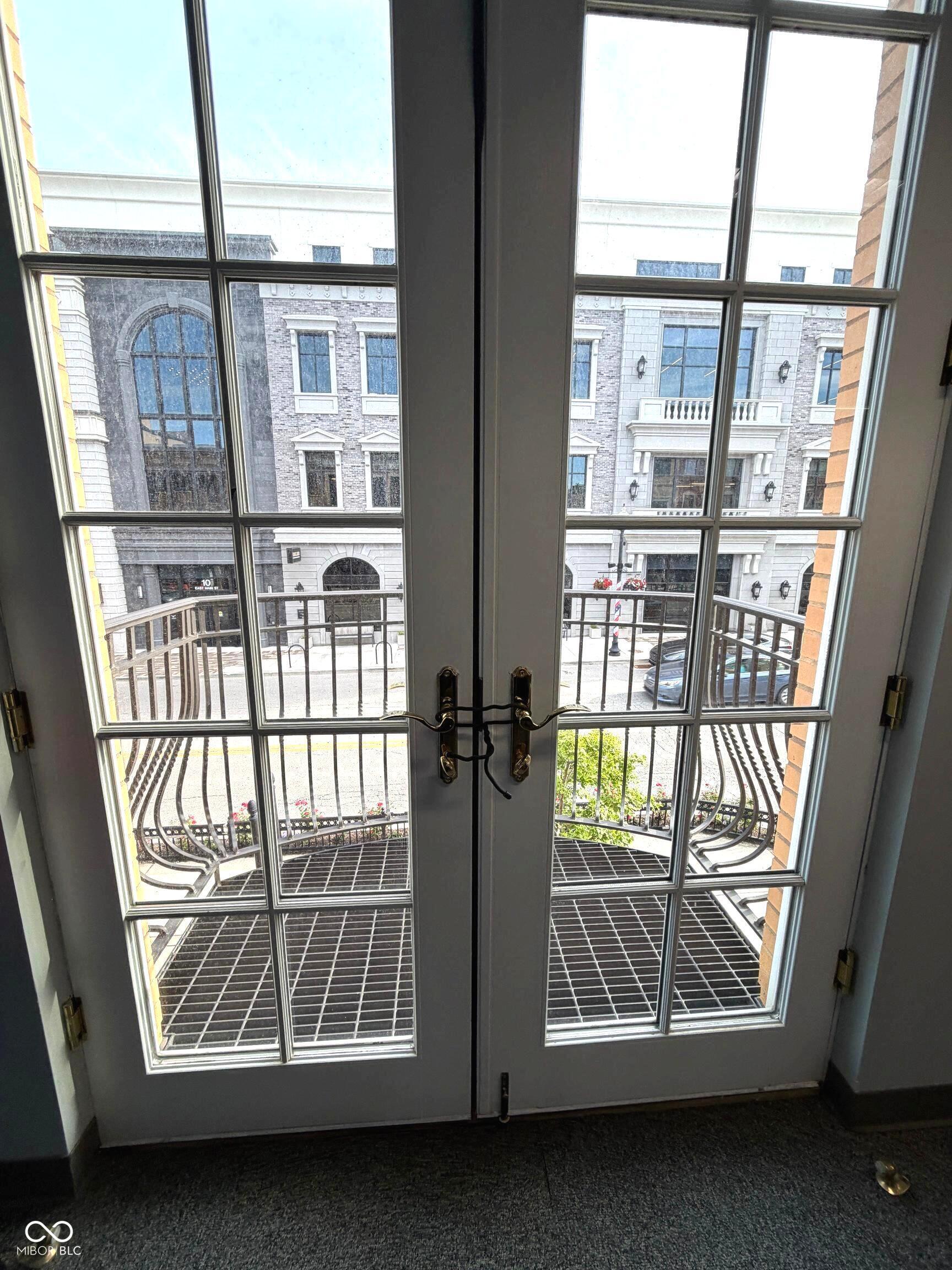 27 E Main Street Unit: 200