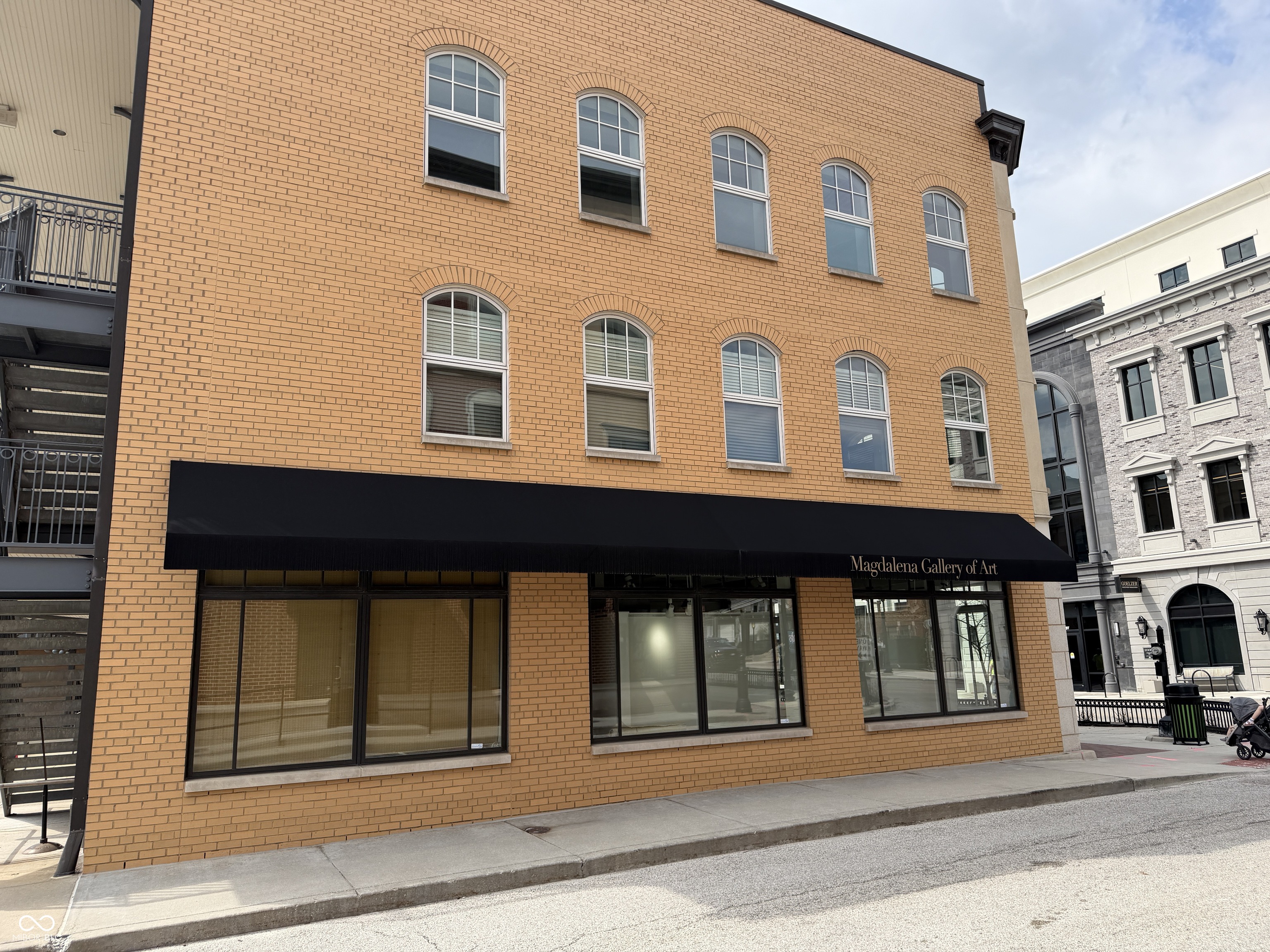27 E Main Street Unit: 200