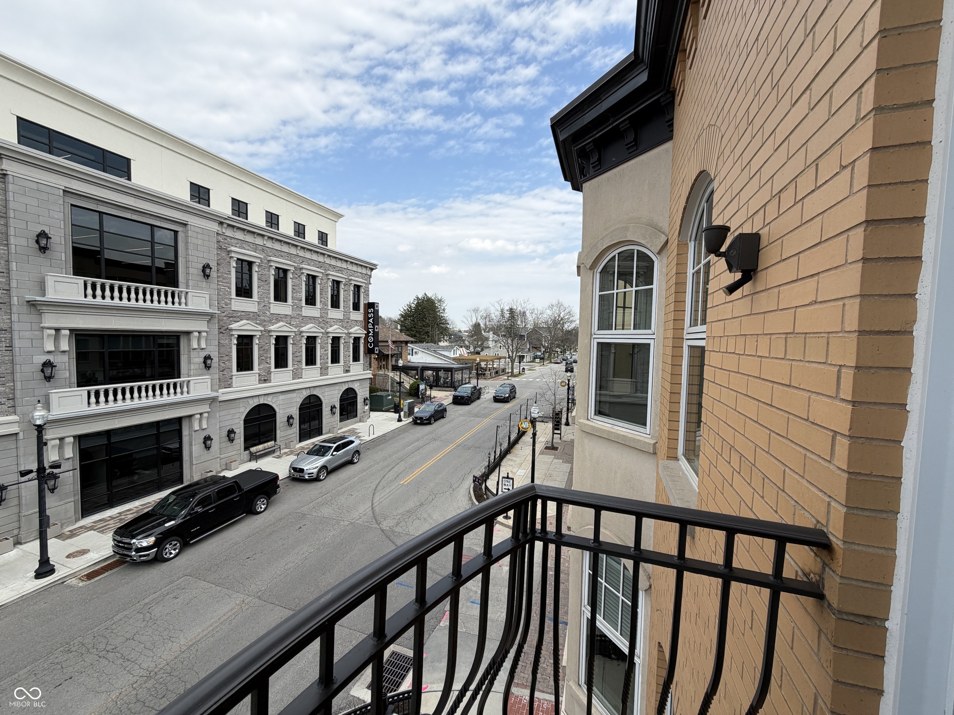 27 E Main Street Unit: 300
