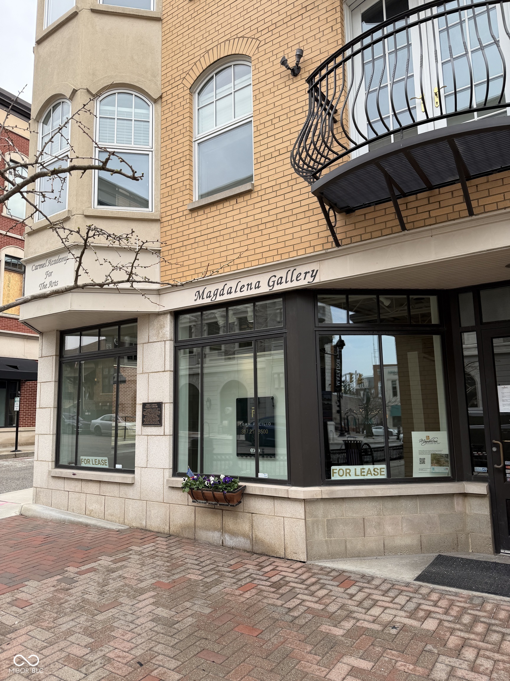 27 E Main Street Unit: 300