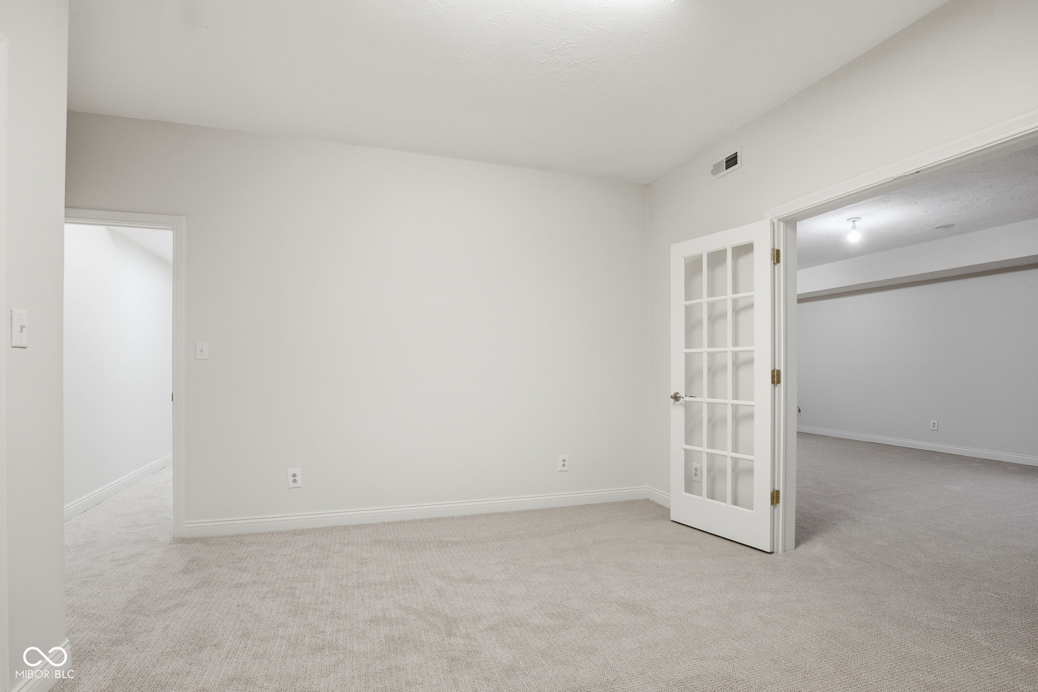 5418 Cayman Drive