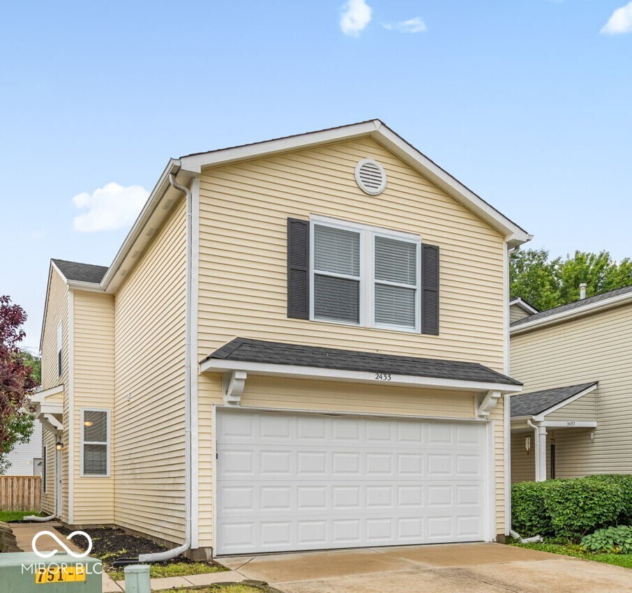 2433 Black Antler Court