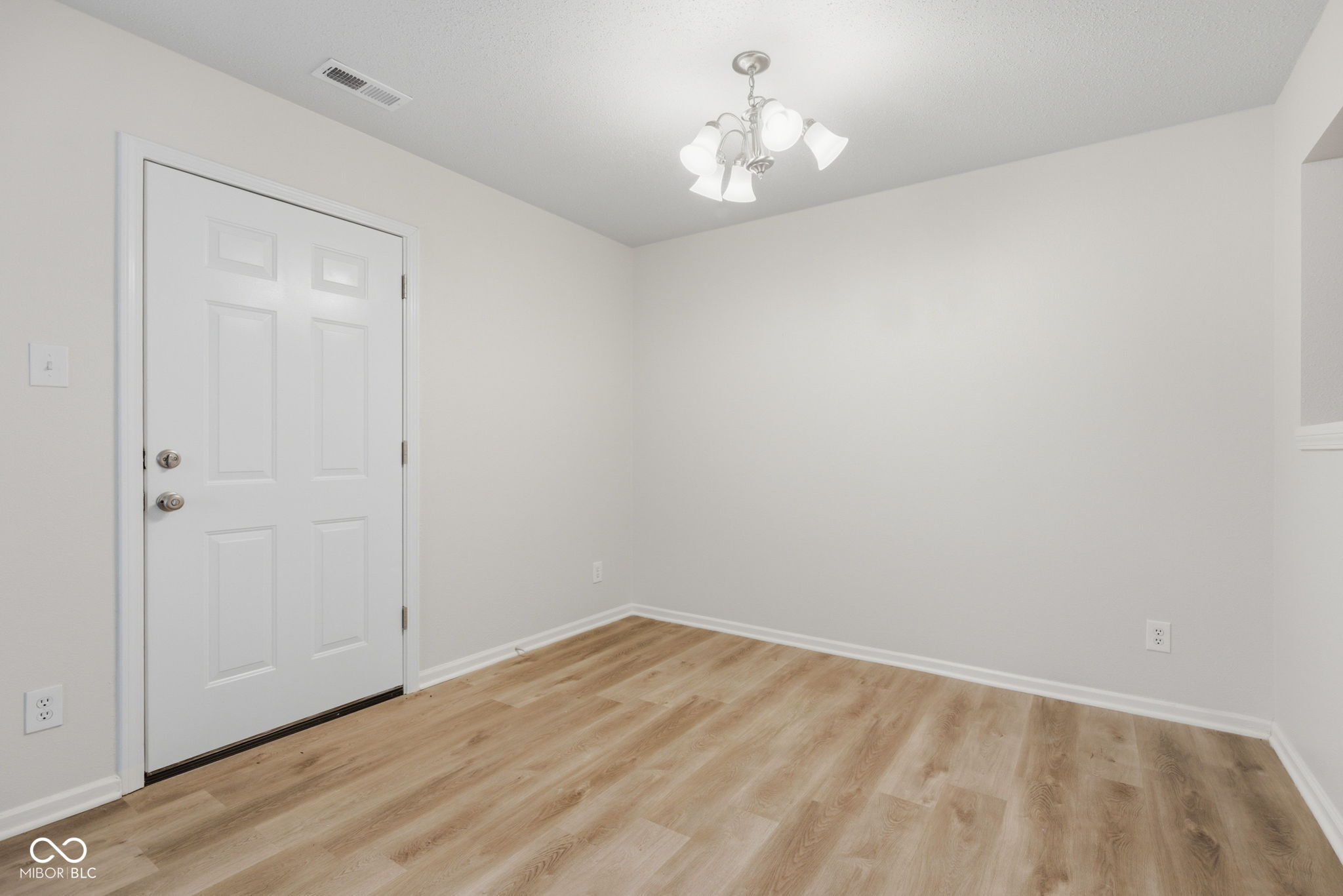 2433 Black Antler Court