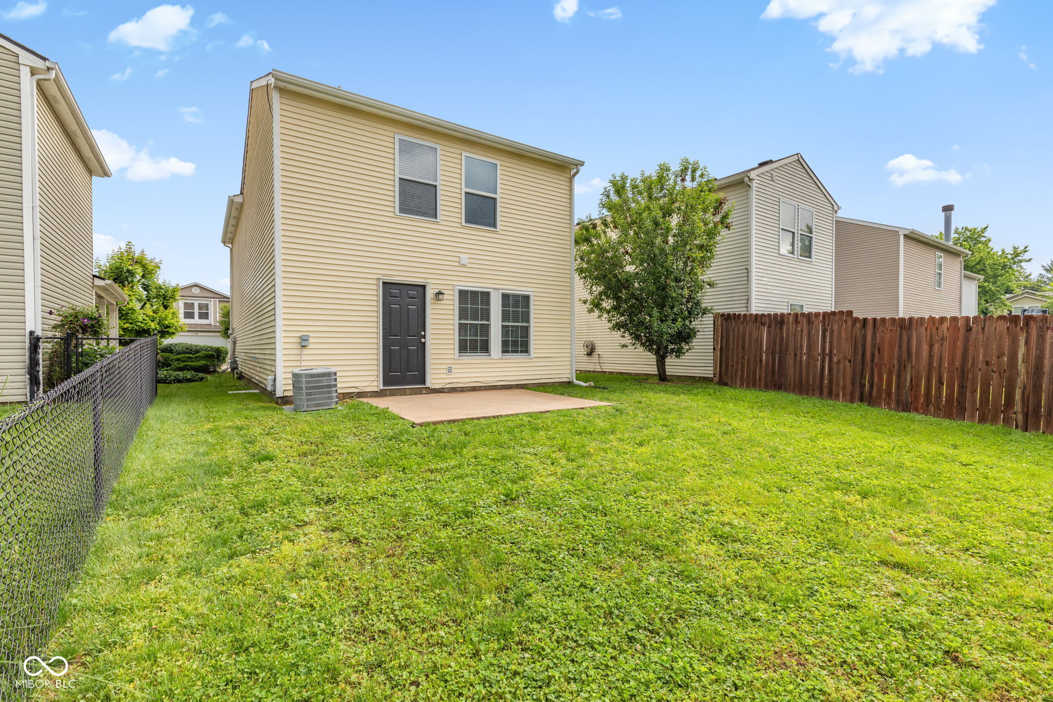 2433 Black Antler Court