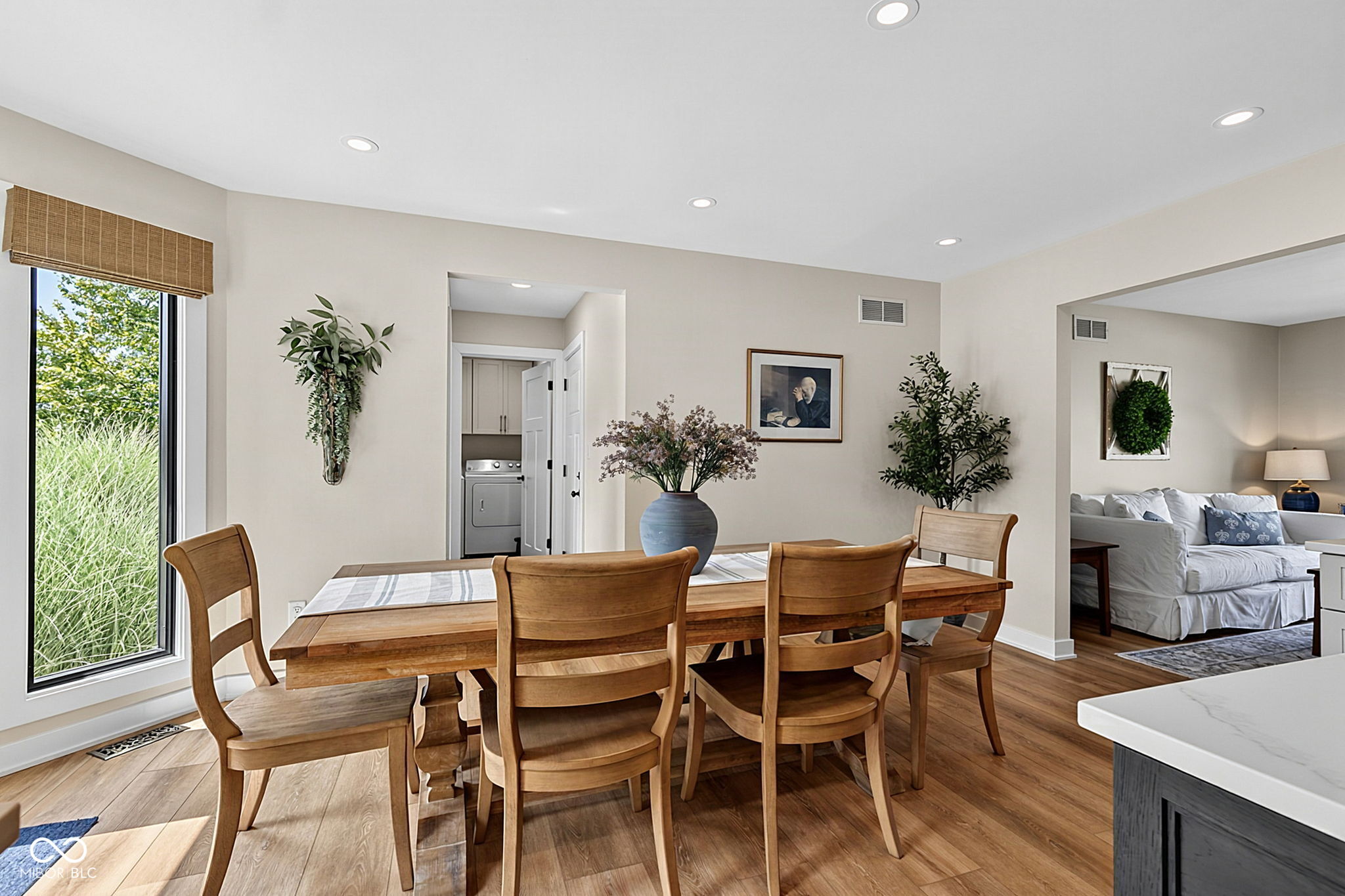3209 Hazel Foster W