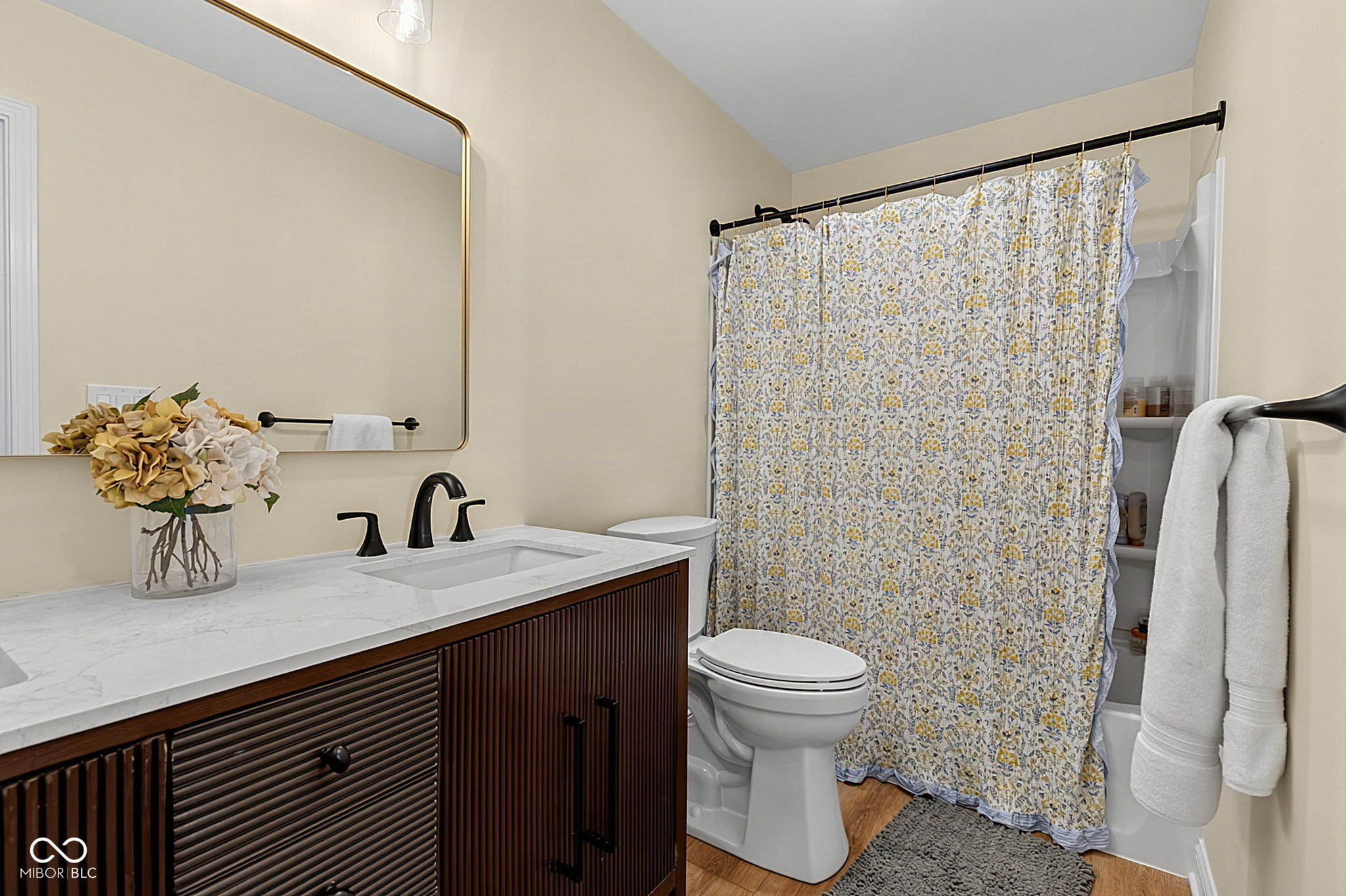 3209 Hazel Foster W