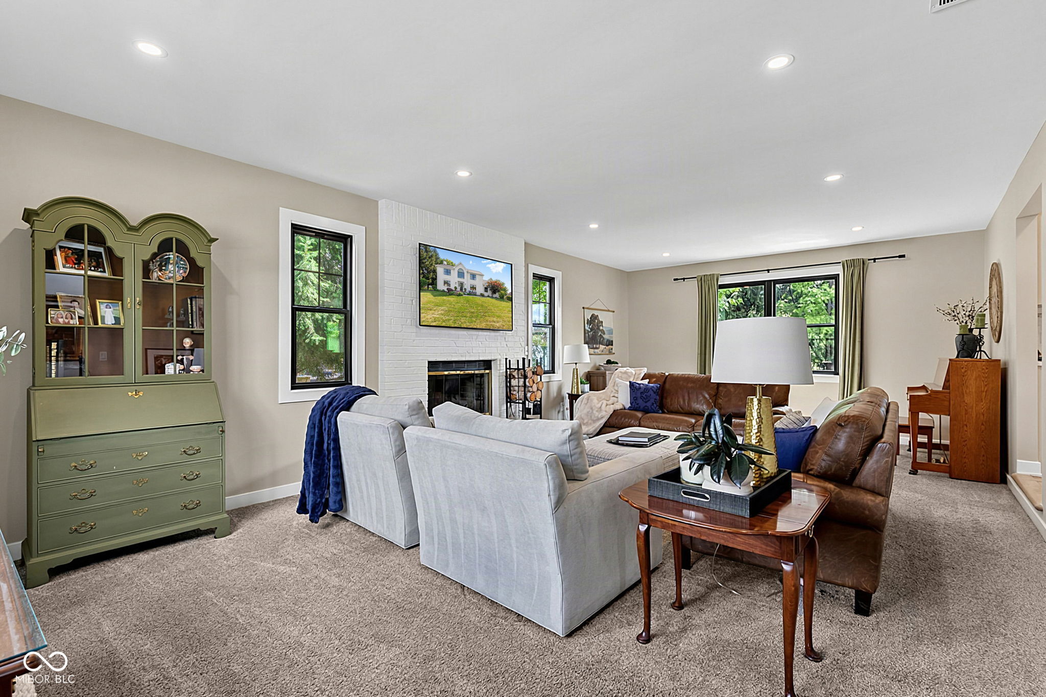 3209 Hazel Foster W