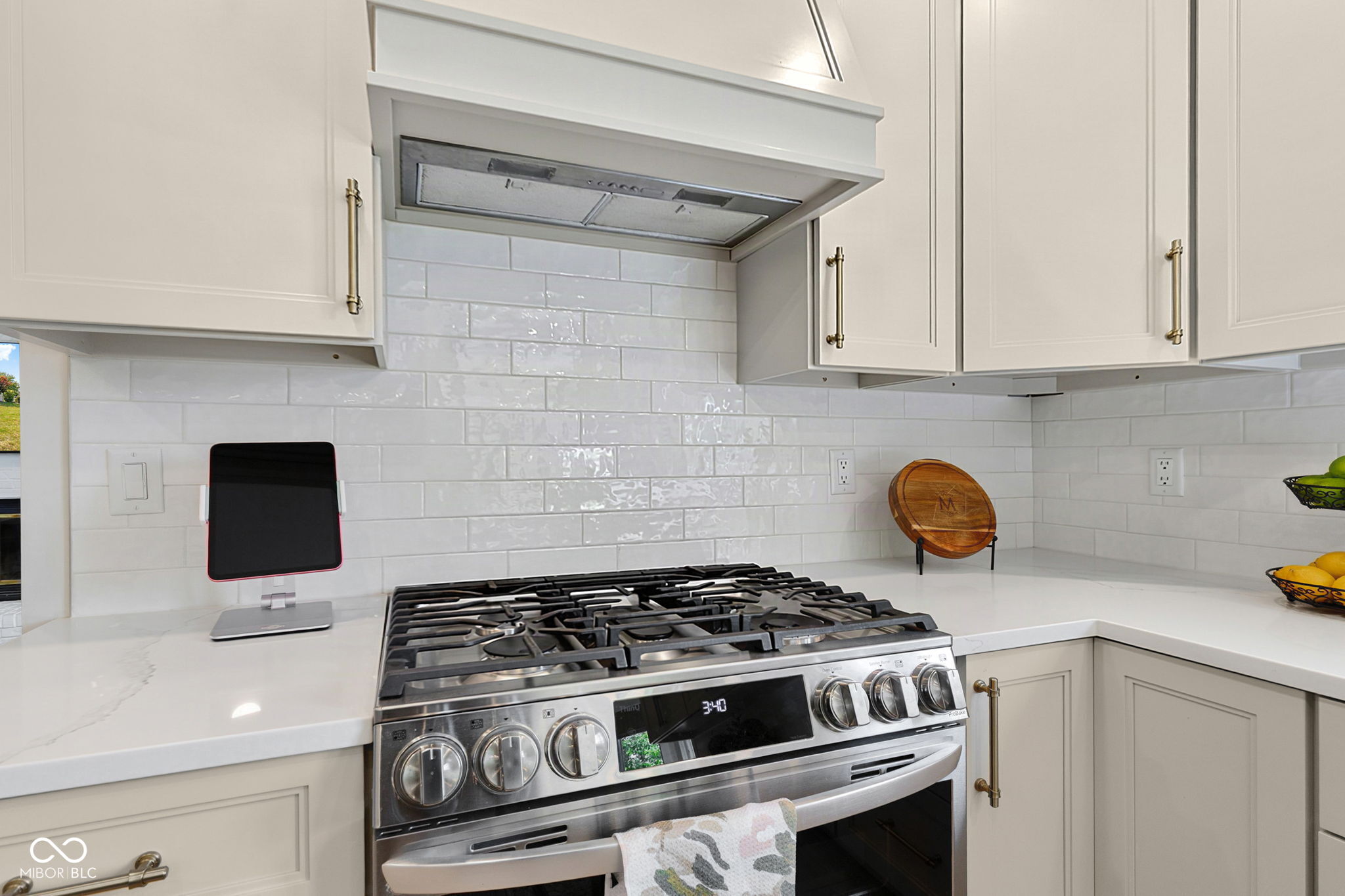 3209 Hazel Foster W