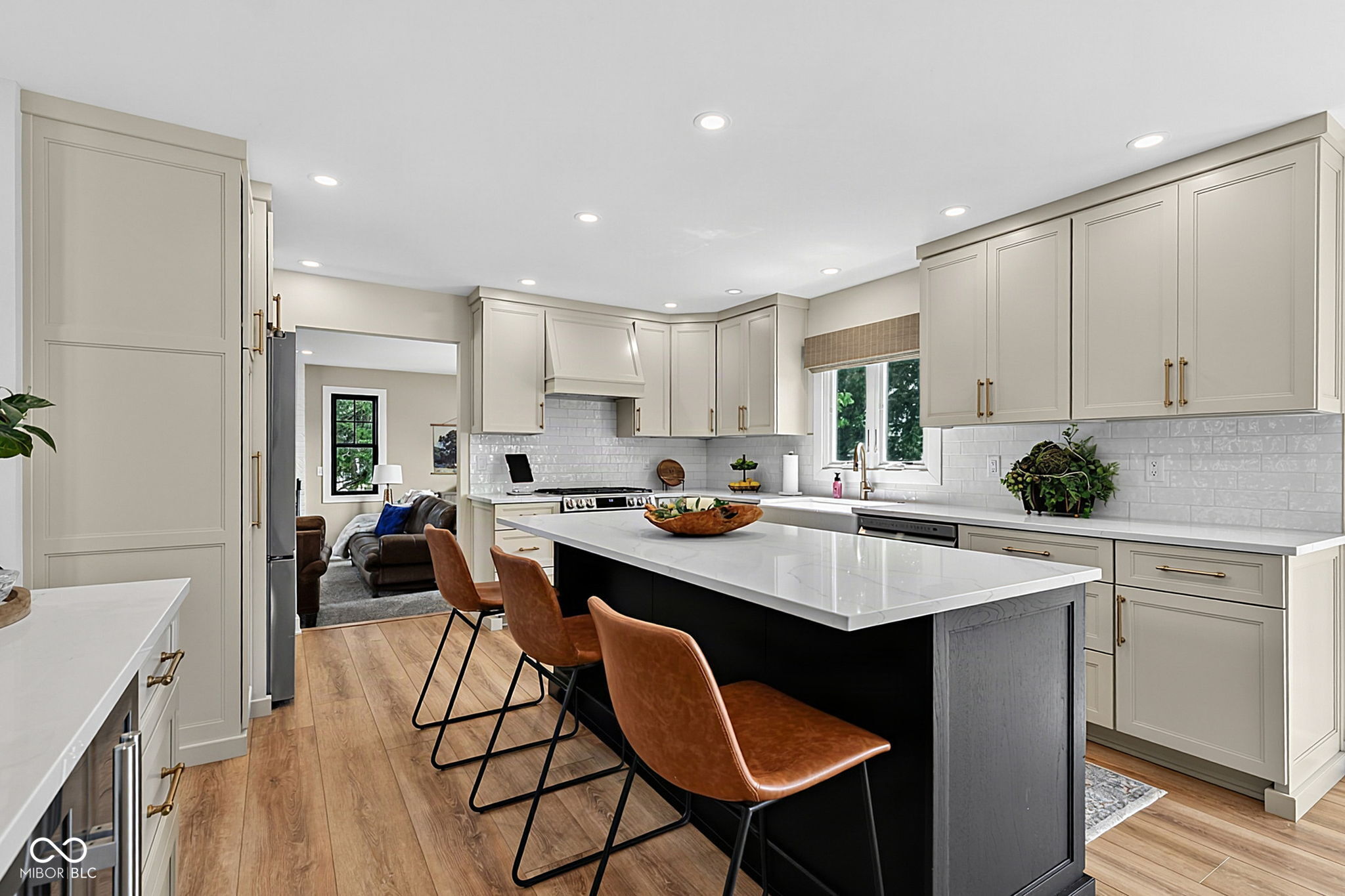 3209 Hazel Foster W