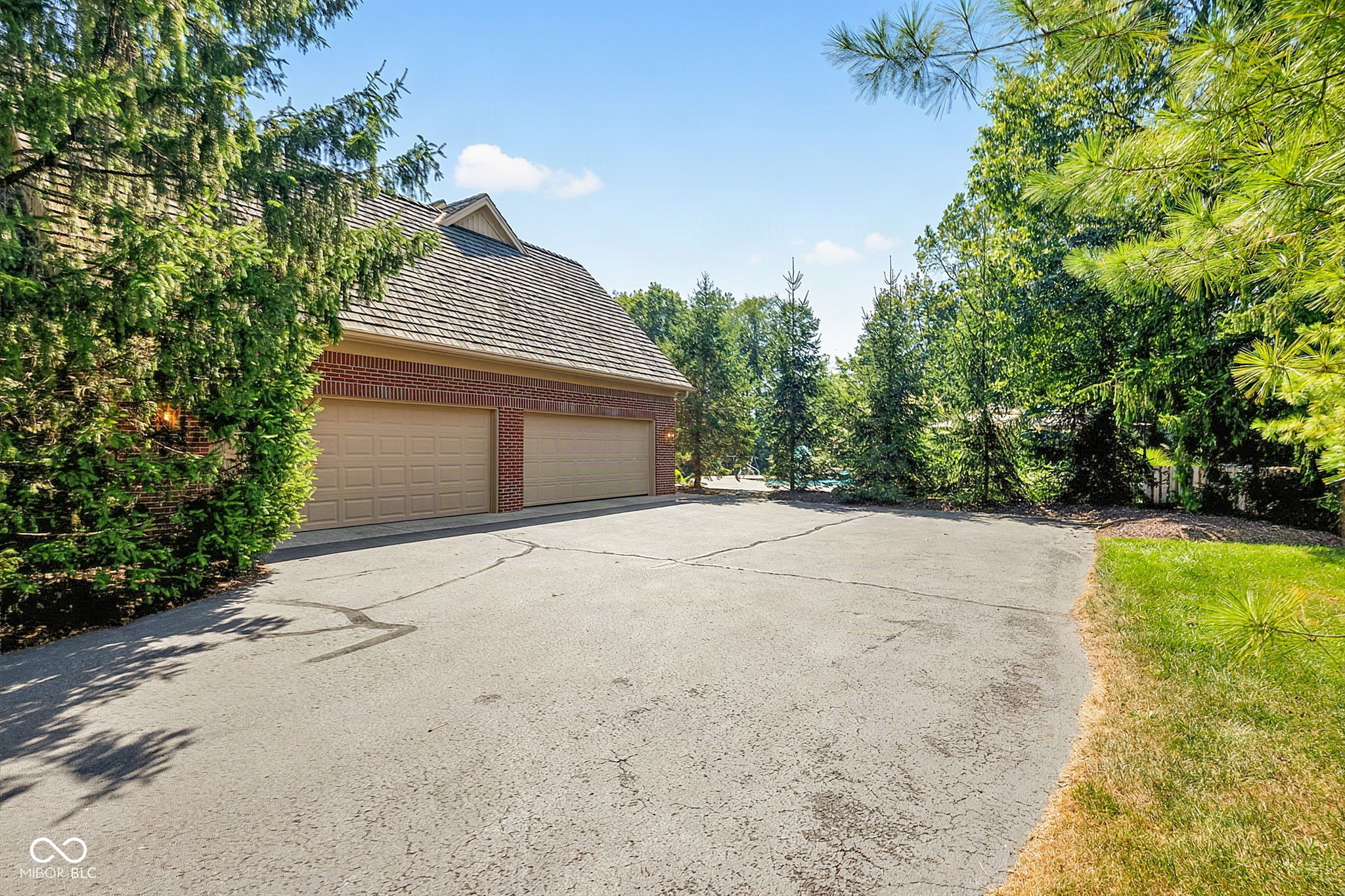 14260 Oakbrook Court