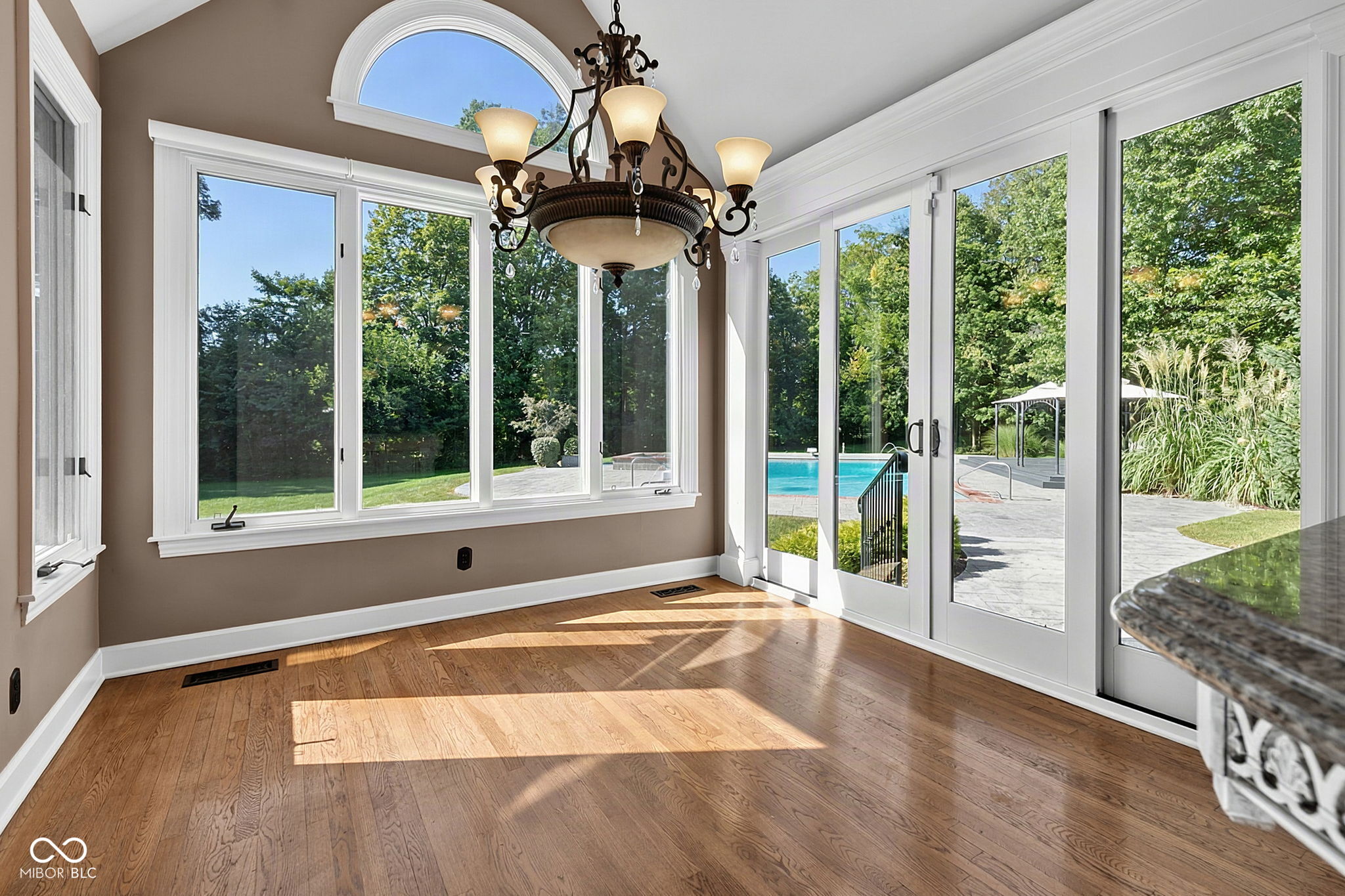 14260 Oakbrook Court