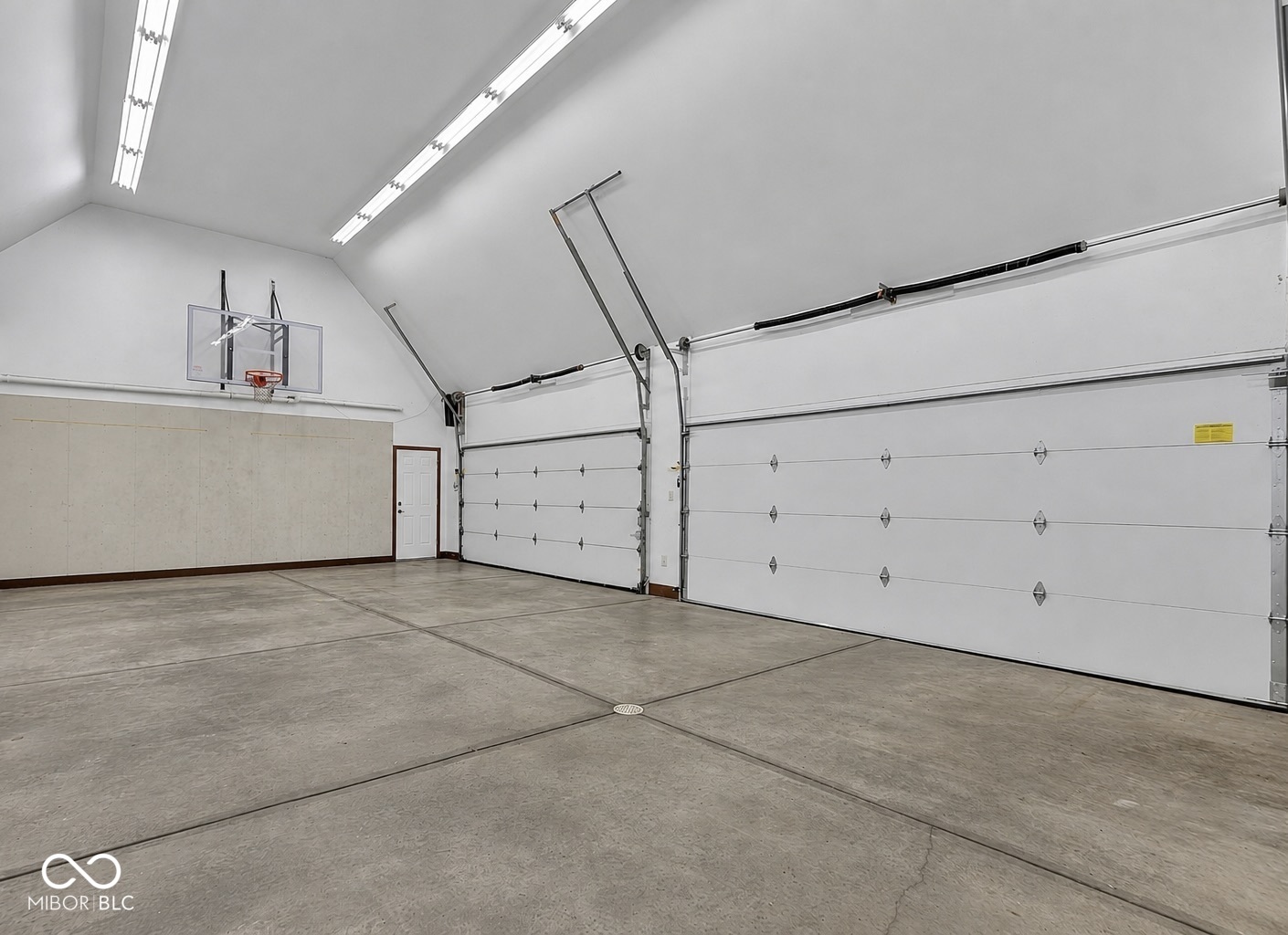 14260 Oakbrook Court