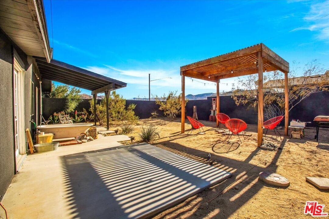 6144 Panorama St