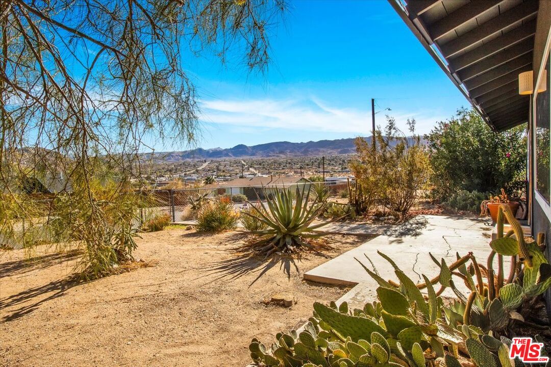 6144 Panorama St