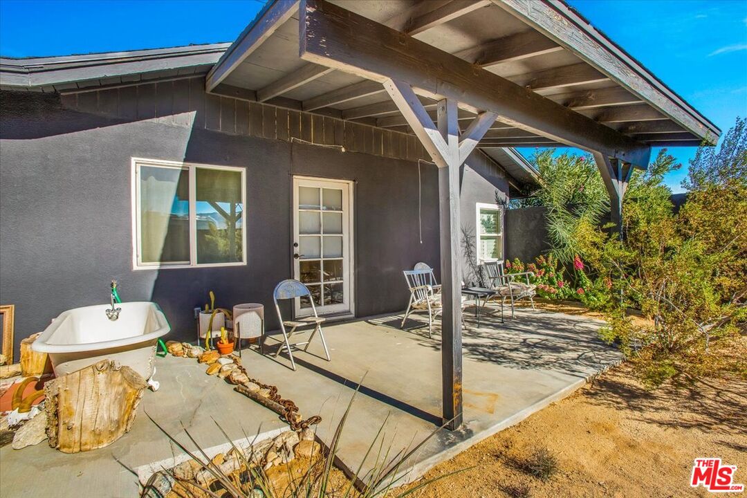 6144 Panorama St