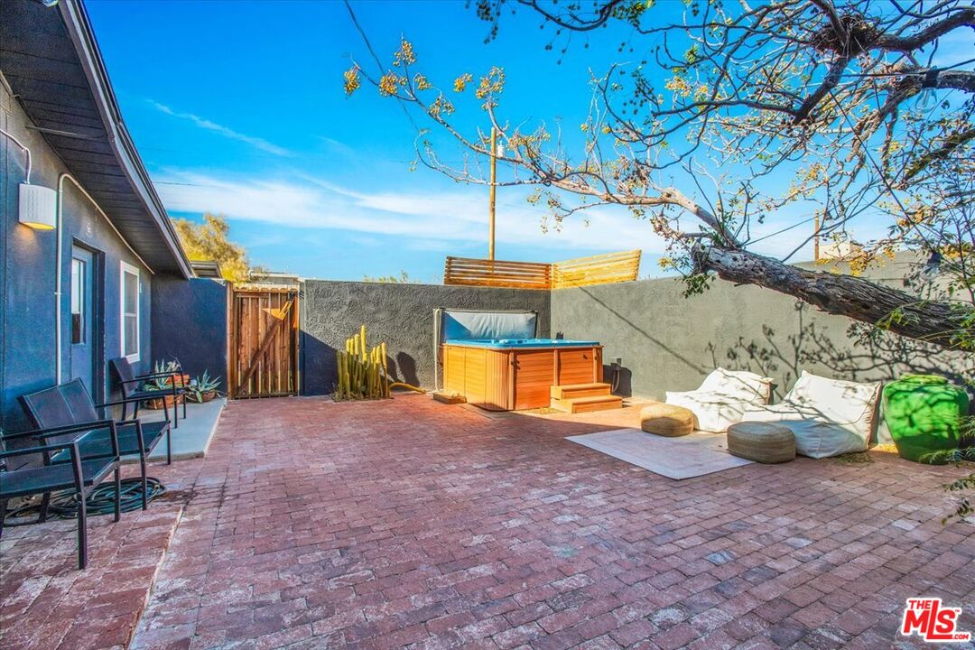 6144 Panorama St