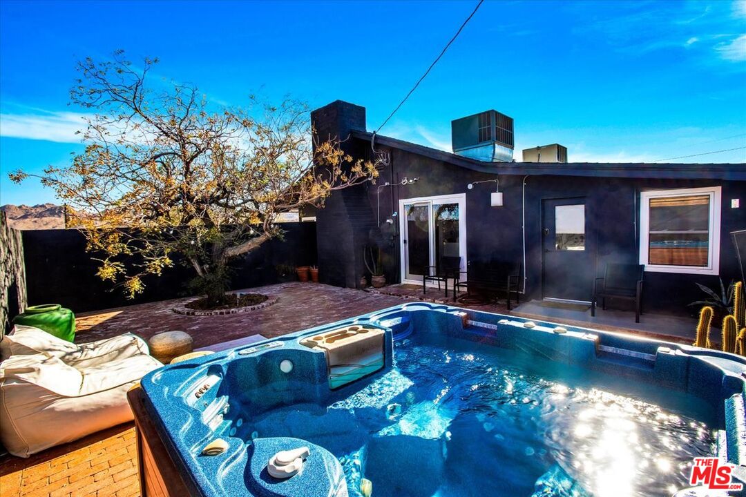 6144 Panorama St