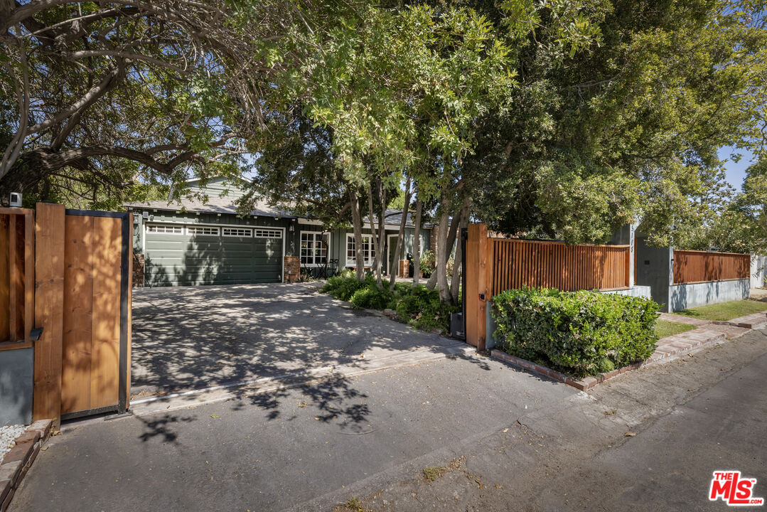 5108 Strohm Ave