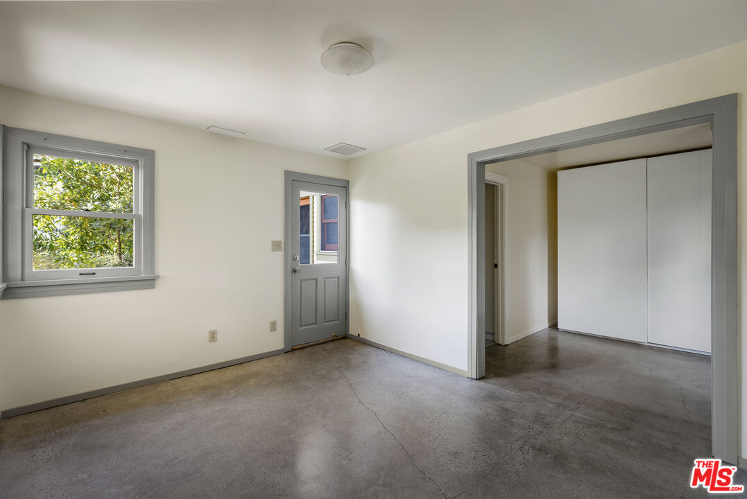 2018 Lake Shore Ave