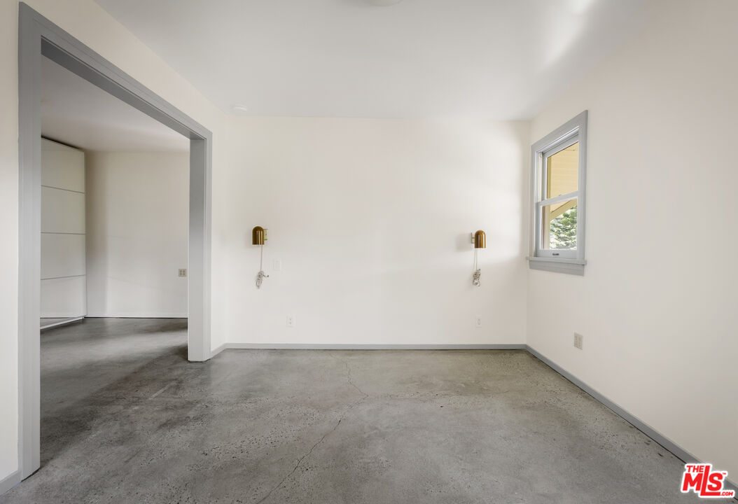 2018 Lake Shore Ave