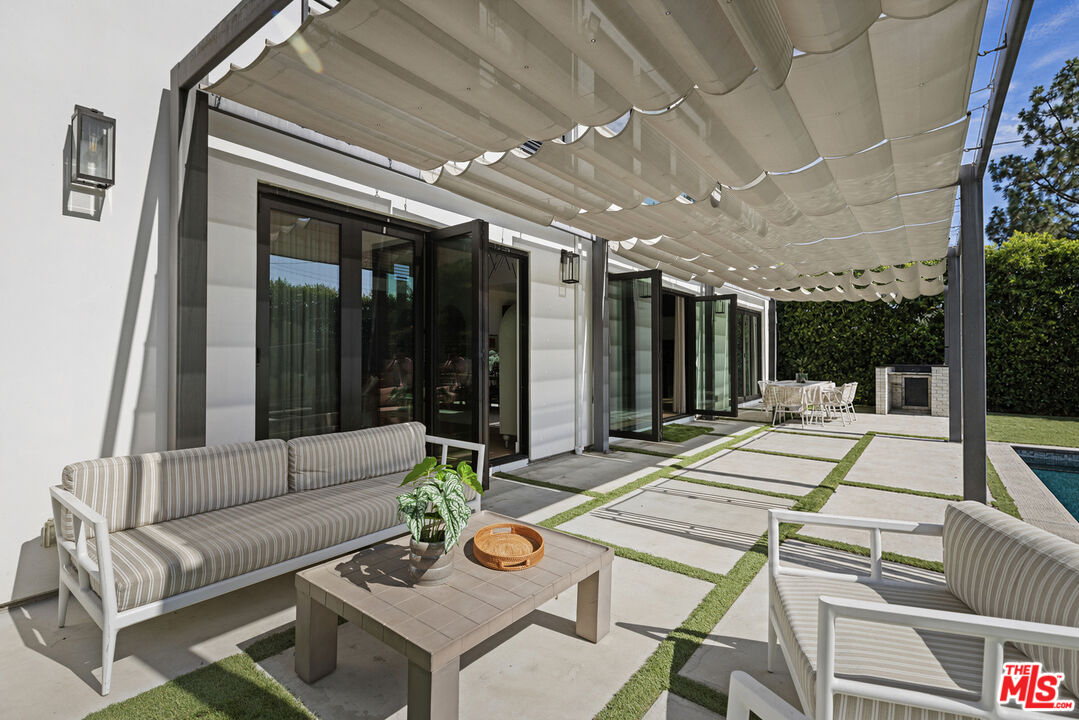 5261 Hermosa Ave