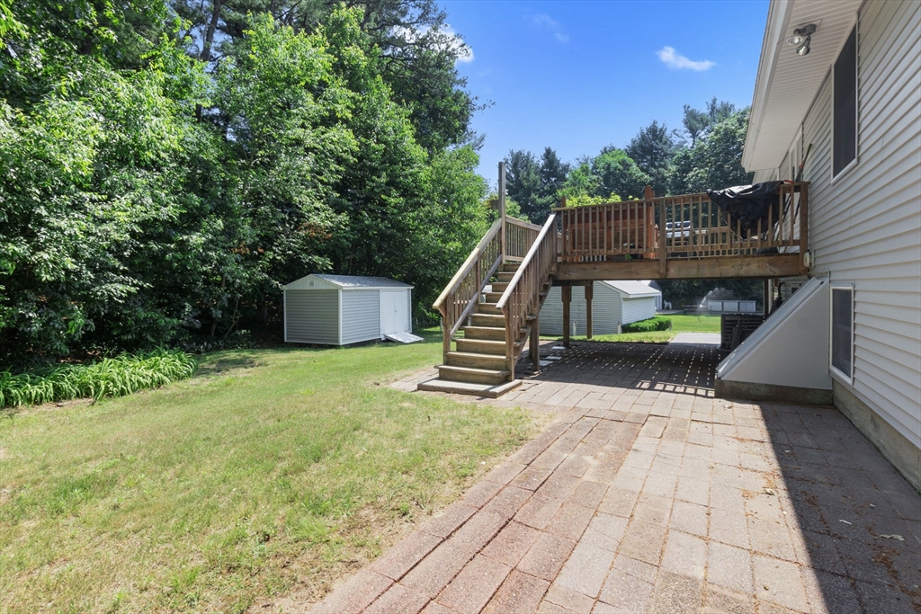 33 Glen Dr