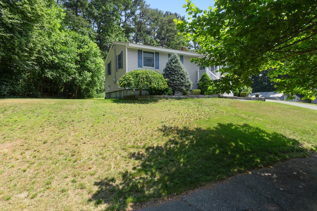 33 Glen Dr