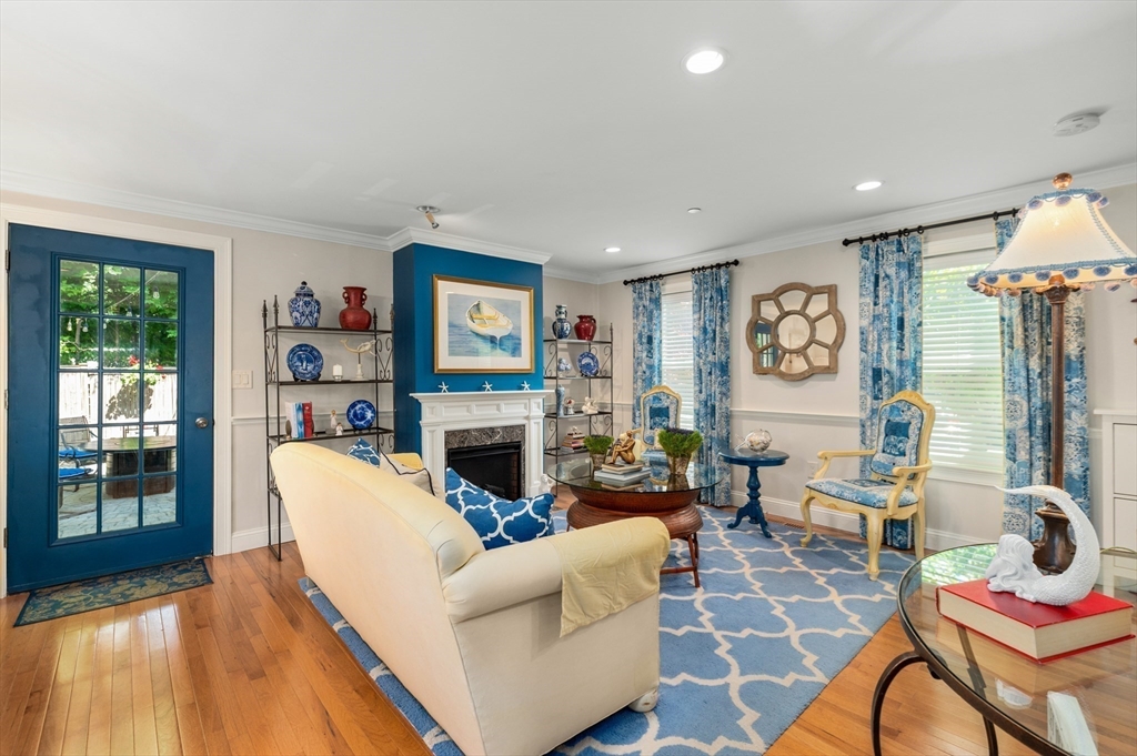 86 Liberty St # 3