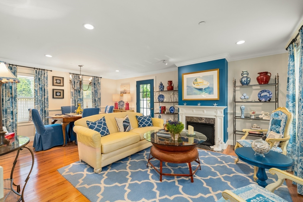 86 Liberty St # 3