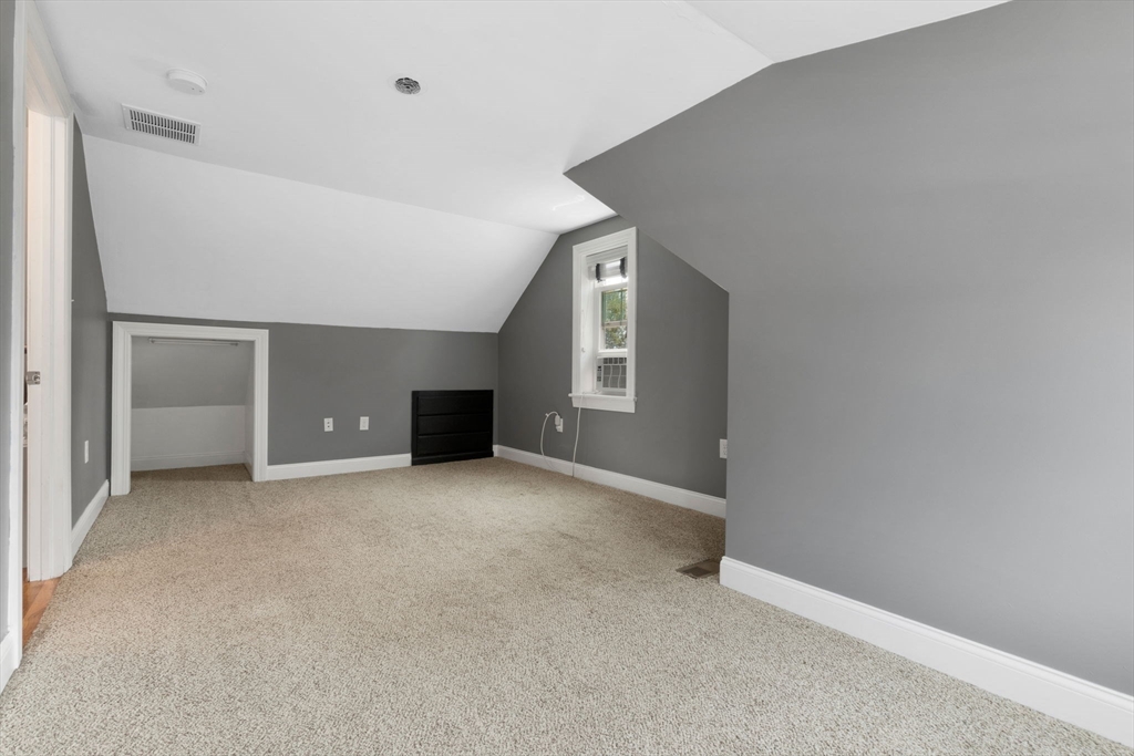 2 Bradley Rd
