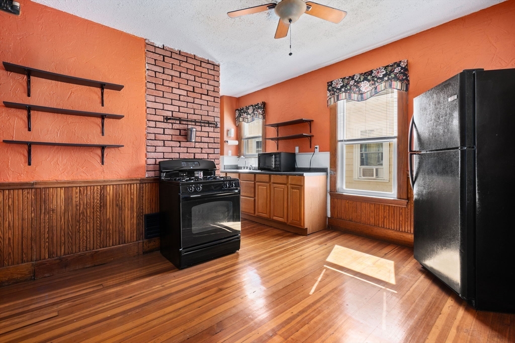 12-14 Mudge St