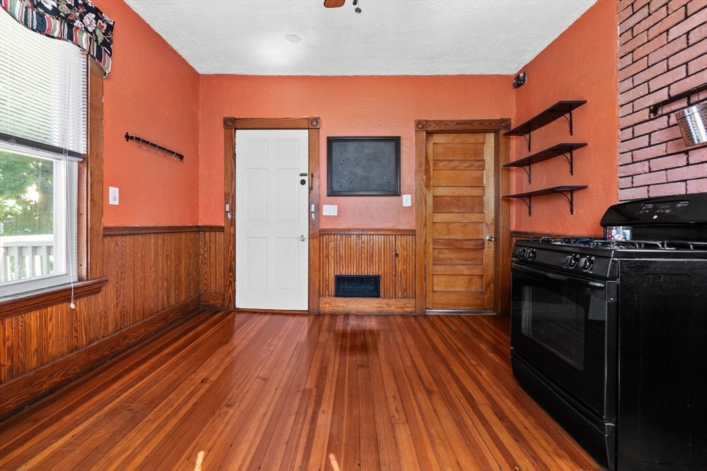 12-14 Mudge St