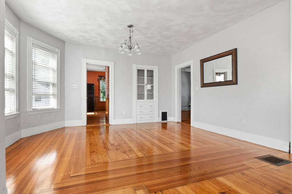 12-14 Mudge St