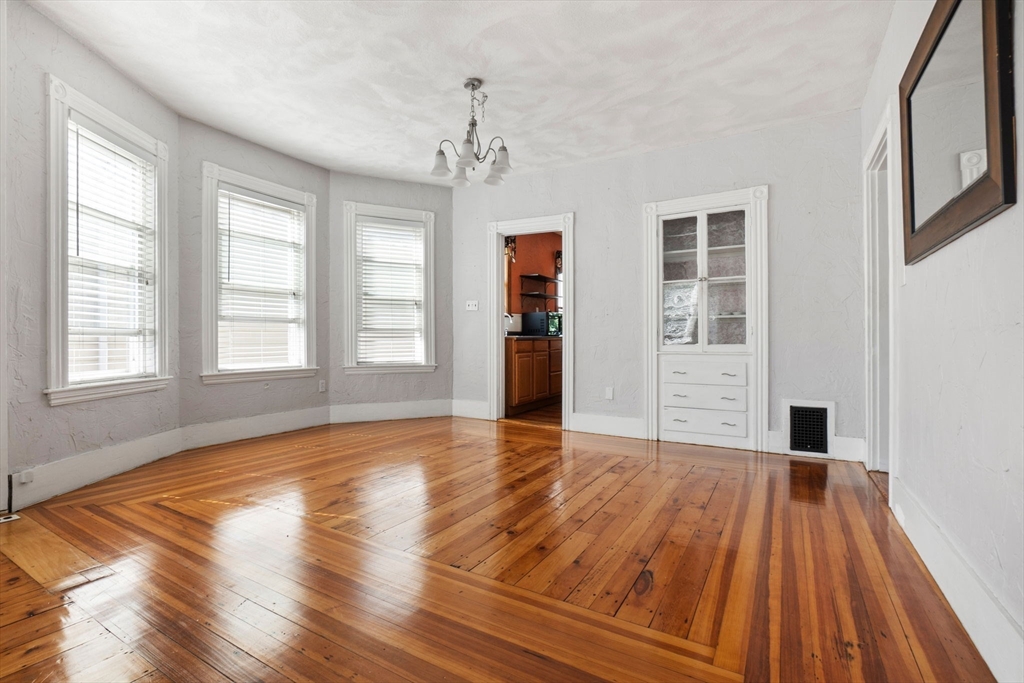 12-14 Mudge St
