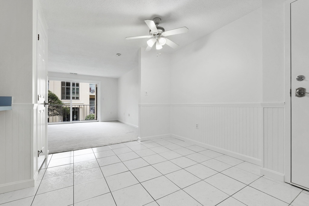 14 Bourbon St # 30