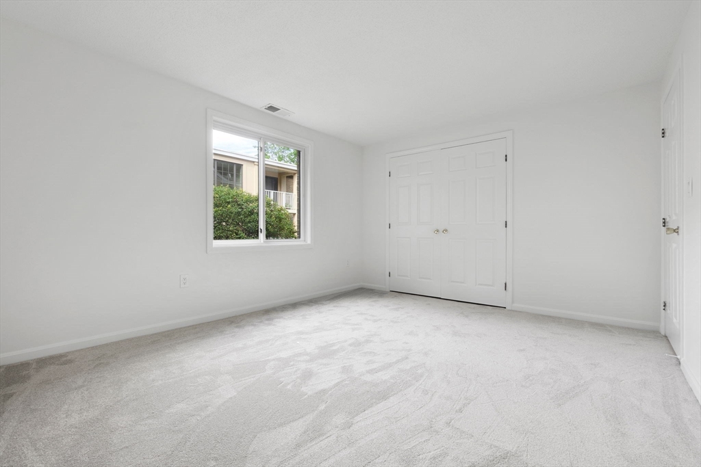 14 Bourbon St # 30