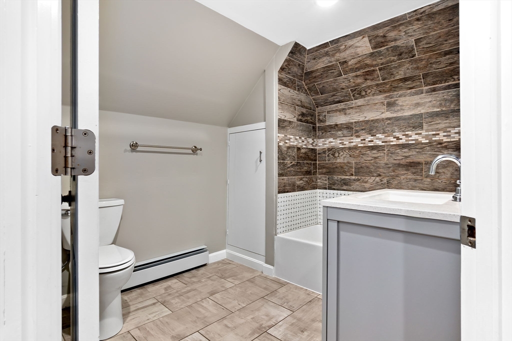 18 Ord St Unit: -