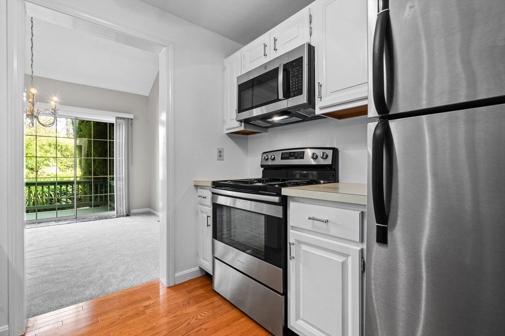 29 1st St # D