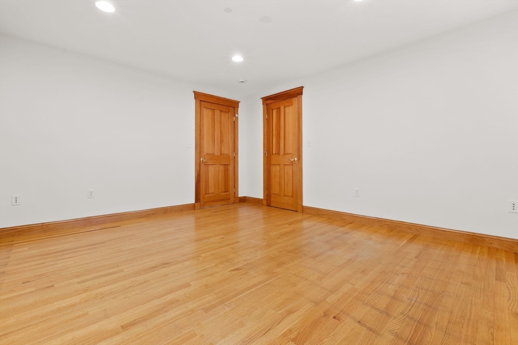 50 Maple St # 0