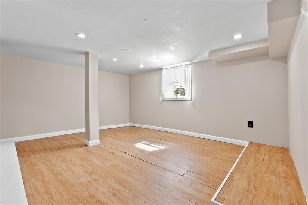 19 Highland Park