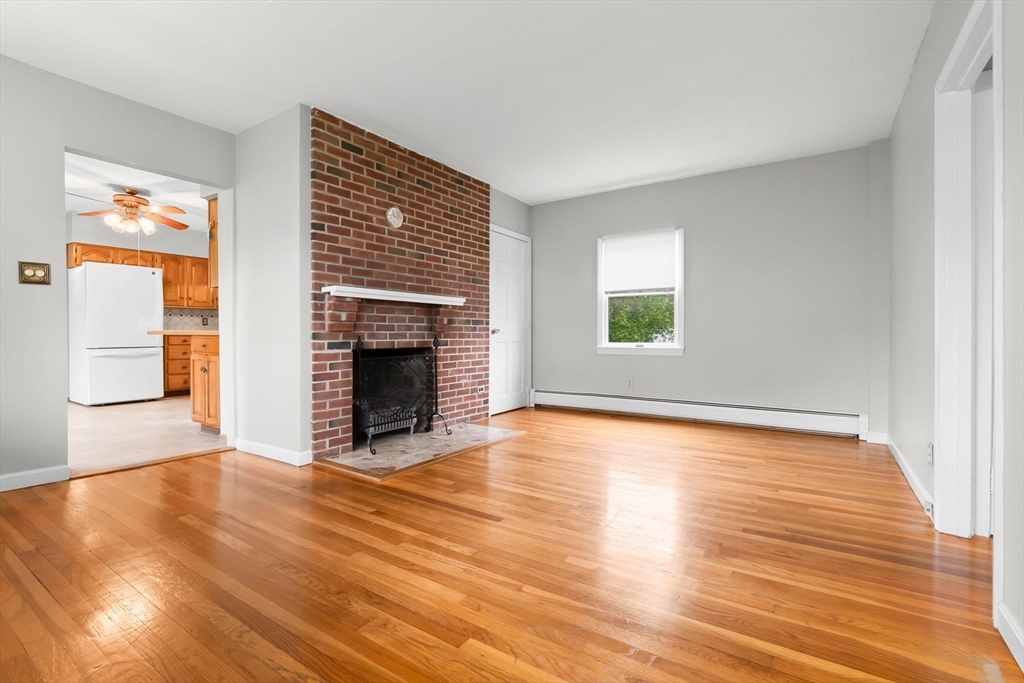 199 Lynn St