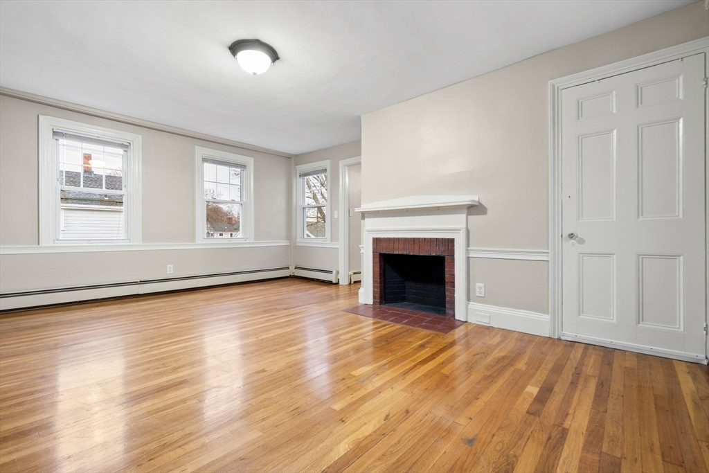 199 Lynn St
